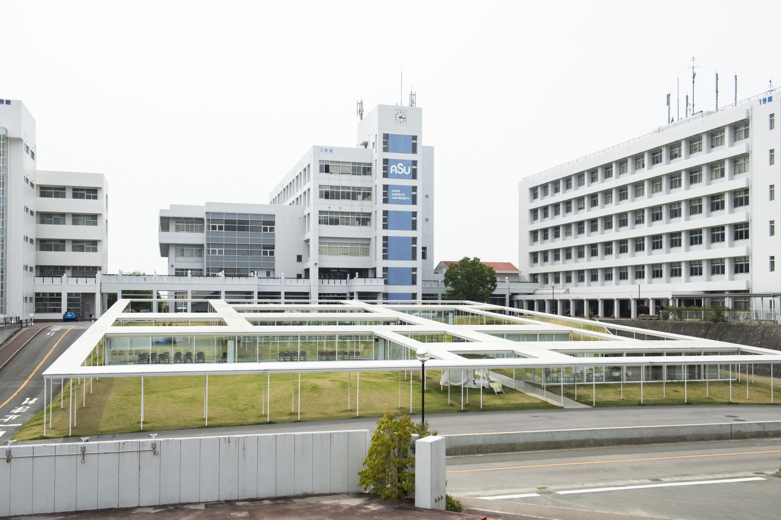 大学案内|愛知産業大学